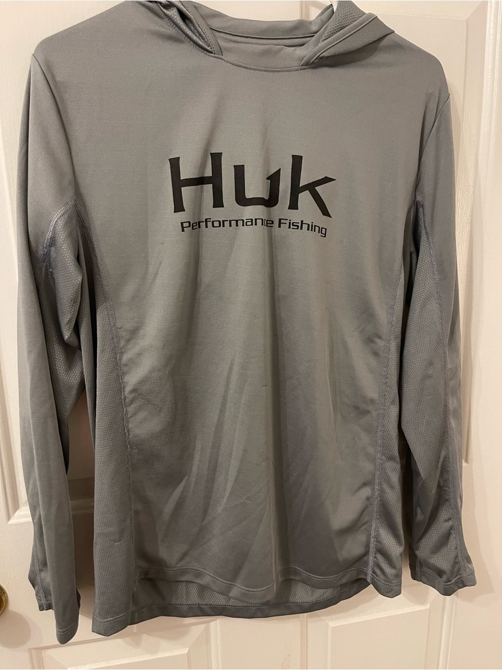 Huk Men's Performance Fishing Shirt with Hood - Gray